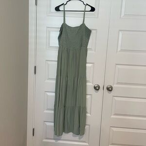 Elegant Green Maxi Dress